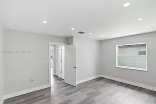 2288 W 4th Ct, Hialeah, FL 33010 - Photo 20