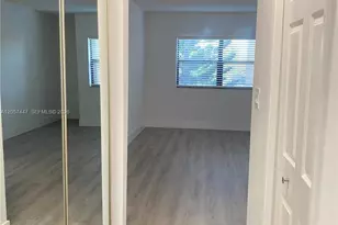240 Lakeview Dr, Weston, FL 33326 - Photo 6