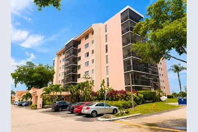 20840 San Simeon Way #308, Miami, FL 33179 - Photo 1