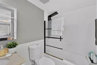 1750 N Bayshore Dr #1609, Miami, FL 33132 - Photo 16