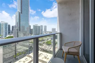 151 SE 1st St, Miami, FL 33131 - Photo 16