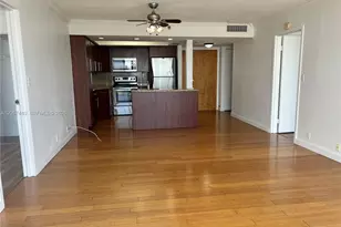 7601 E Treasure Dr, North Bay Village, FL 33141 - Photo 26