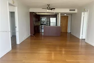 7601 E Treasure Dr, North Bay Village, FL 33141 - Photo 28