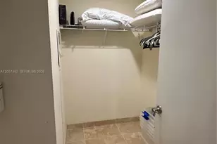 1060 E Brickell Av, Miami, FL 33131 - Photo 20