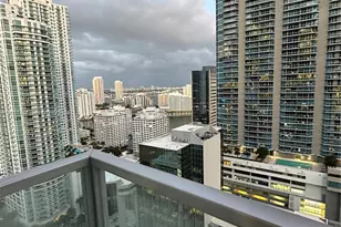1060 E Brickell Av, Miami, FL 33131 - Photo 30