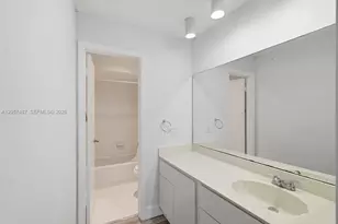 6473 NW 170th Ln, Hialeah, FL 33015 - Photo 14