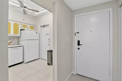 1817 S Ocean Dr #PH-19, Hallandale Beach, FL 33009 - Photo 12