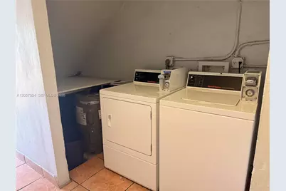 1860 SW 22nd St #4, Miami, FL 33145 - Photo 10