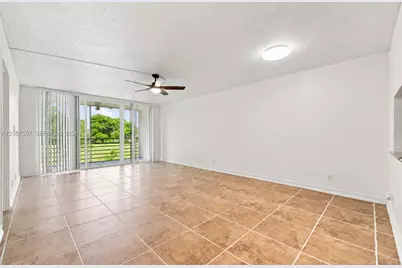 8421 Lagos De Campo Blvd #202T, Tamarac, FL 33321 - Photo 2