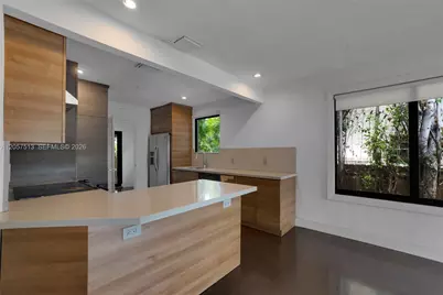 7020 NE 5th Ave, Miami, FL 33138 - Photo 14