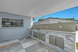 10350 SW 48th St, Miami, FL 33165 - Photo 8