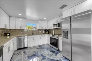 10350 SW 48th St, Miami, FL 33165 - Photo 2