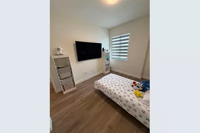 10218 NW 76th Ter, Doral, FL 33178 - Photo 16