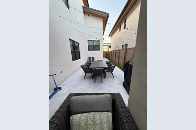 10218 NW 76th Ter, Doral, FL 33178 - Photo 24