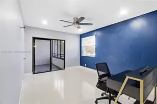 11444 NW 10th St, Pembroke Pines, FL 33026 - Photo 6