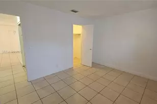 850 SW 6th Ct, Pompano Beach, FL 33060 - Photo 10