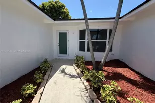 2210 NW 93rd Ave, Pembroke Pines, FL 33024 - Photo 6