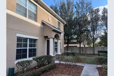 332 Carina Cir #332, Other City - In The State Of Florida, FL 32773 - Photo 2