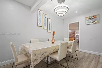 281 NE 169th St, North Miami Beach, FL 33162 - Photo 4