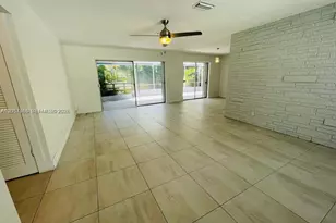 1900 NE 41st St, Oakland Park, FL 33308 - Photo 8