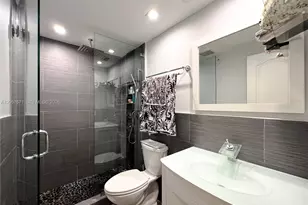 1408 Brickell Bay Dr, Miami, FL 33131 - Photo 2