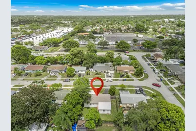 405 SW 77th Ave, North Lauderdale, FL 33068 - Photo 36