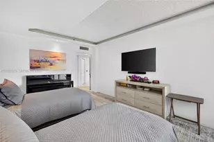 3000 Island Blvd, Aventura, FL 33160 - Photo 42