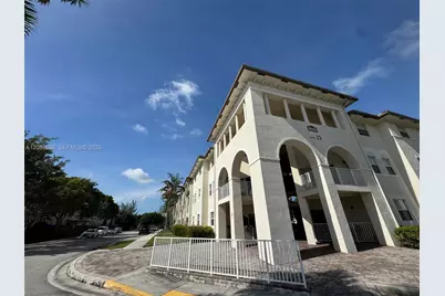 11601 NW 89 St #106, Doral, FL 33178 - Photo 32
