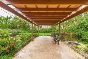 1025 NE 17th Way, Fort Lauderdale, FL 33304 - Photo 12