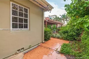 1025 NE 17th Way, Fort Lauderdale, FL 33304 - Photo 16