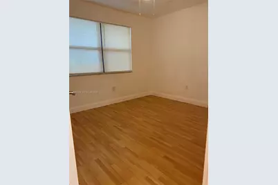10537 NW 8th St, Pembroke Pines, FL 33026 - Photo 14
