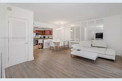 2301 Collins Ave #1528, Miami Beach, FL 33139 - Photo 8