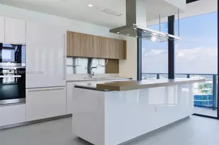 1000 Brickell Plaza, Miami, FL 33131 - Photo 16
