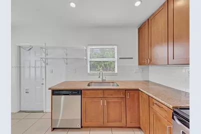 1636 NE 15th Ave, Fort Lauderdale, FL 33305 - Photo 20