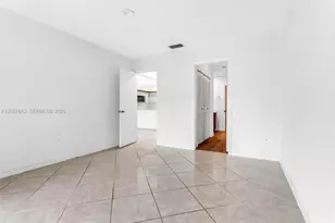 8350 Dundee Terrace, Miami Lakes, FL 33016 - Photo 28