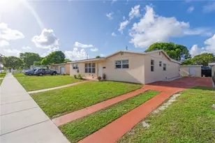 1420 NW 195th St, Miami Gardens, FL 33169 - Photo 2