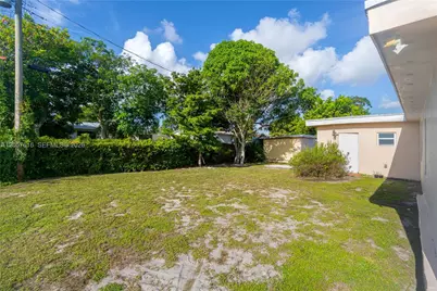 1420 NW 195th St, Miami Gardens, FL 33169 - Photo 22