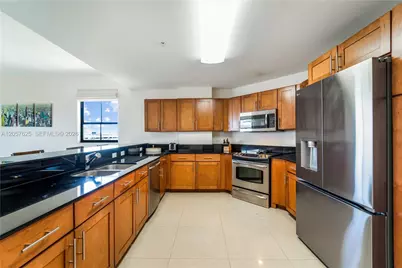 8395 SW 73rd Ave #412, Miami, FL 33143 - Photo 4