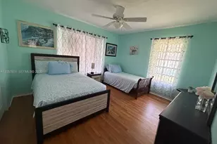 709 N 26th Ave, Hollywood, FL 33020 - Photo 10