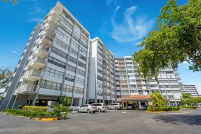 1300 NE Miami Gardens Dr #621E, Miami, FL 33179 - Photo 1