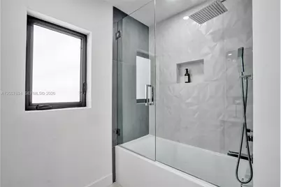 3010 NE 46th St, Fort Lauderdale, FL 33308 - Photo 32