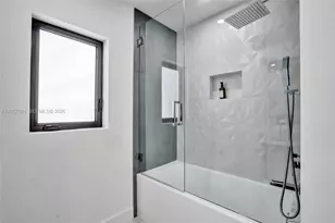 3010 NE 46th St, Fort Lauderdale, FL 33308 - Photo 32