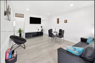 251 NW 57th Ave, Miami, FL 33126 - Photo 18