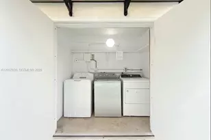 251 NW 57th Ave, Miami, FL 33126 - Photo 20