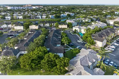 152 SE 29th Ave #9, Homestead, FL 33033 - Photo 4