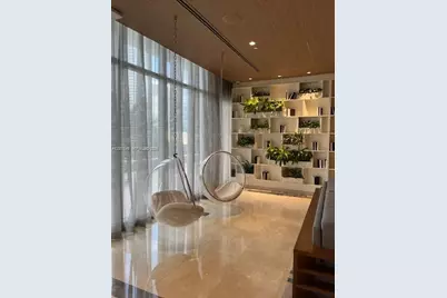 55 SW 9th St #4209, Miami, FL 33130 - Photo 8
