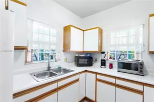 24443 SW 129th Pl, Homestead, FL 33032 - Photo 2