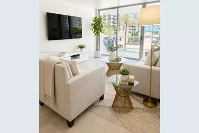 5700 Collins Ave #3C, Miami Beach, FL 33140 - Photo 4