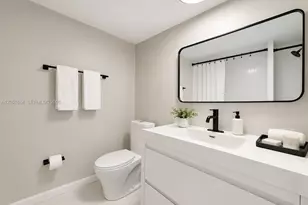 5700 Collins Ave, Miami Beach, FL 33140 - Photo 10