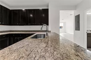 950 SW 147th Ave, Pembroke Pines, FL 33027 - Photo 12
